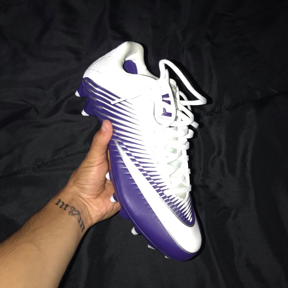 nike football cleats